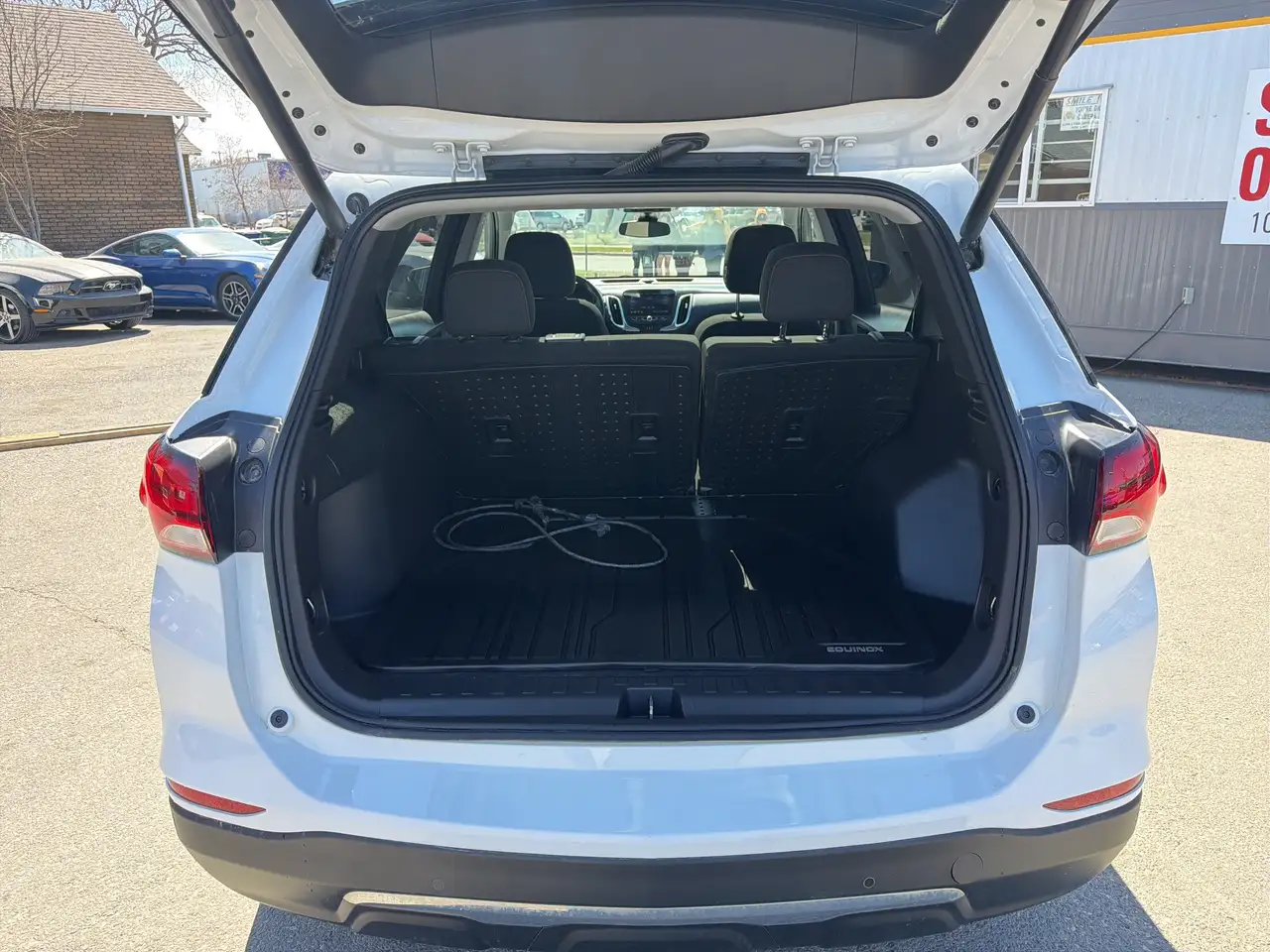 Chevrolet Equinox снимка Chevrolet Equinox