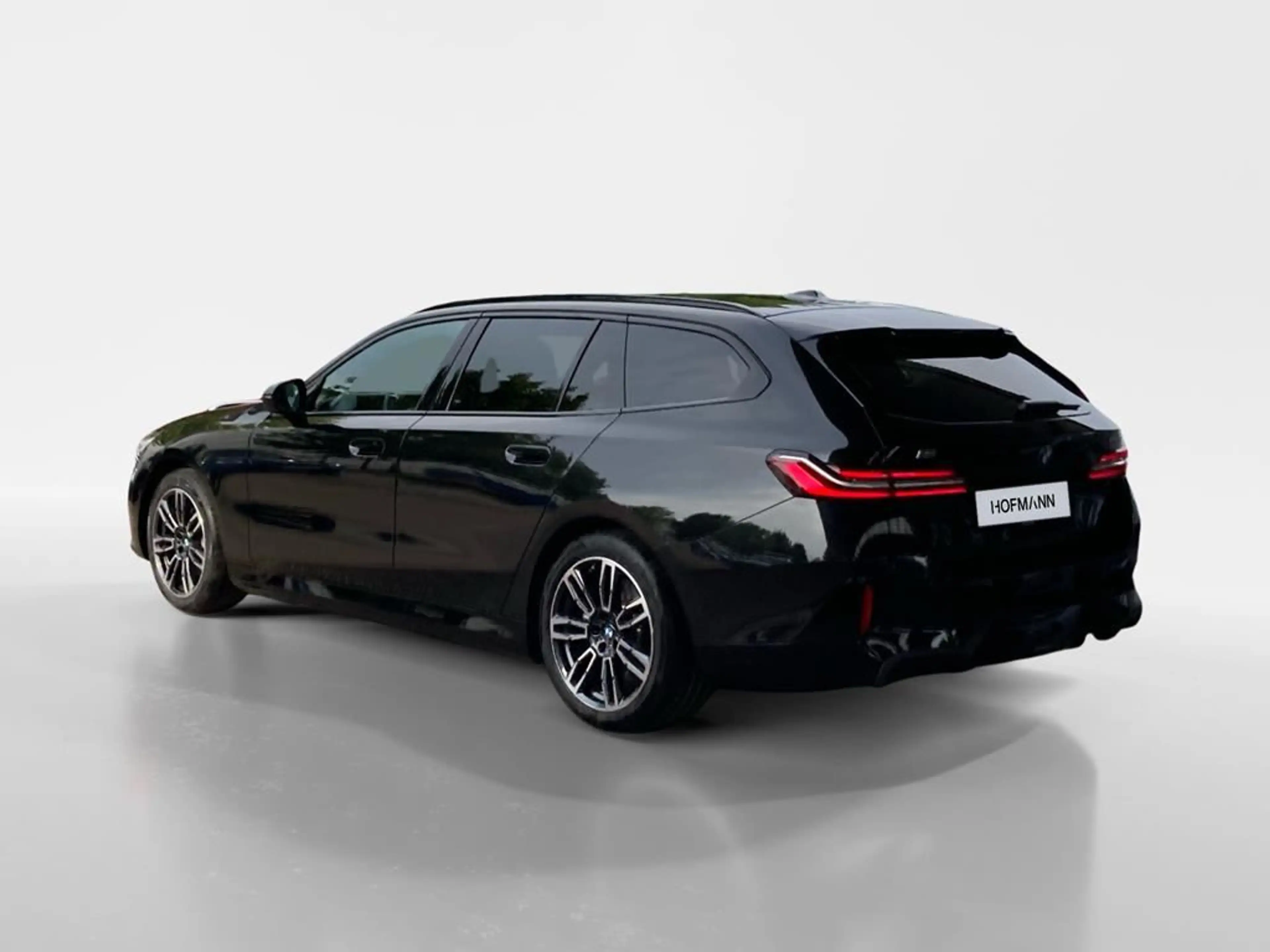 BMW i5 M Sport — photo 7