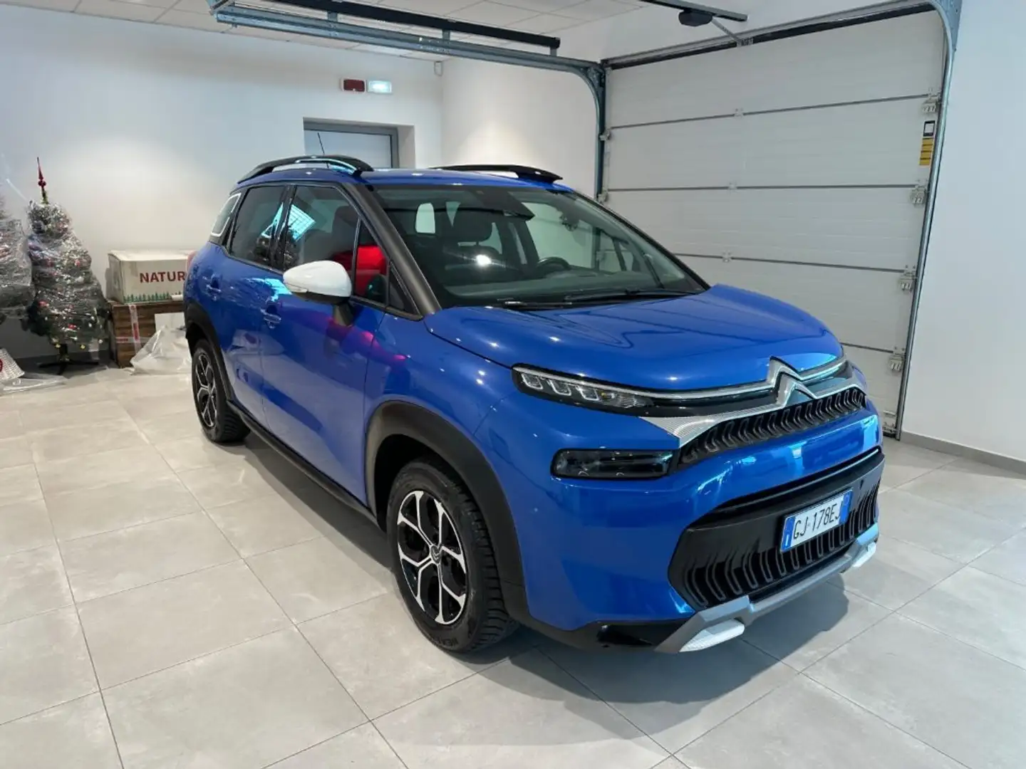 Citroen C3 Aircross PureTech 110 S&S Shine Blauw - 2