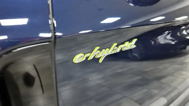 Porsche Panamera view 13