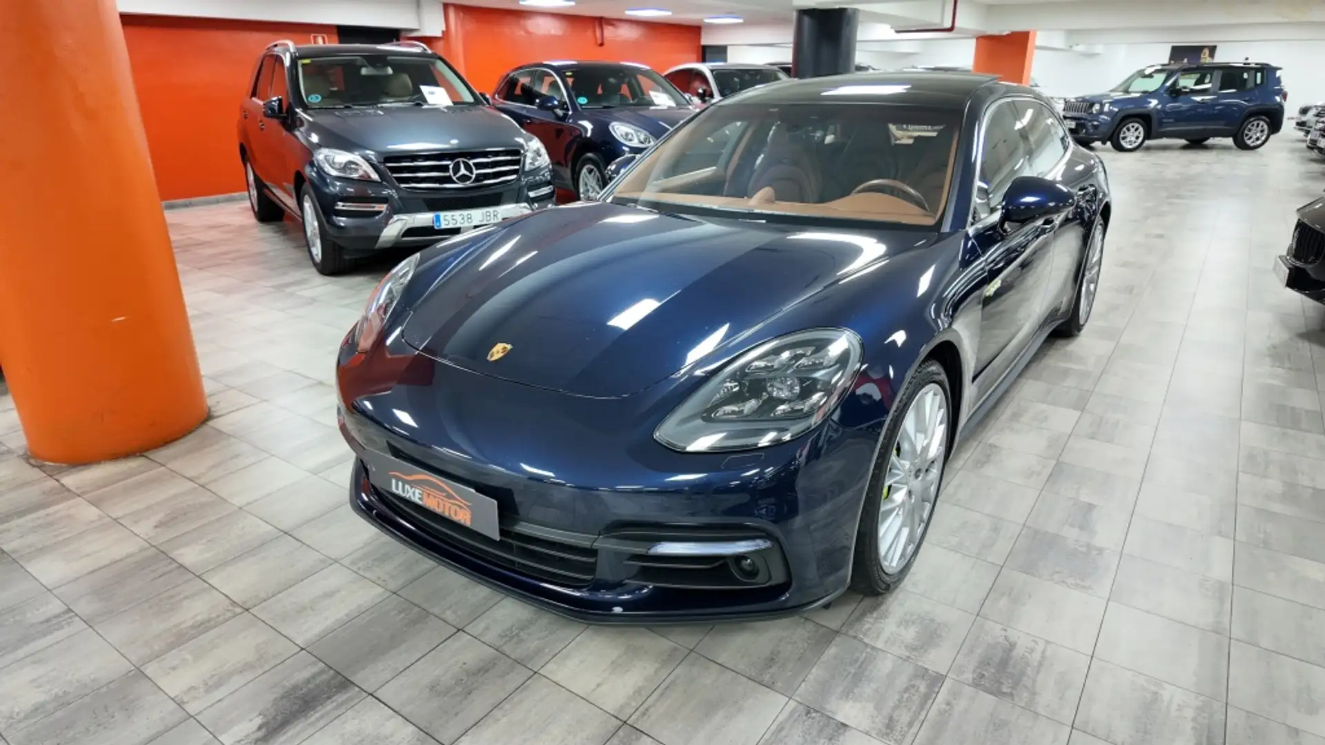 Porsche Panamera 4 e-Hybrid Sport Turismo Azul - 1