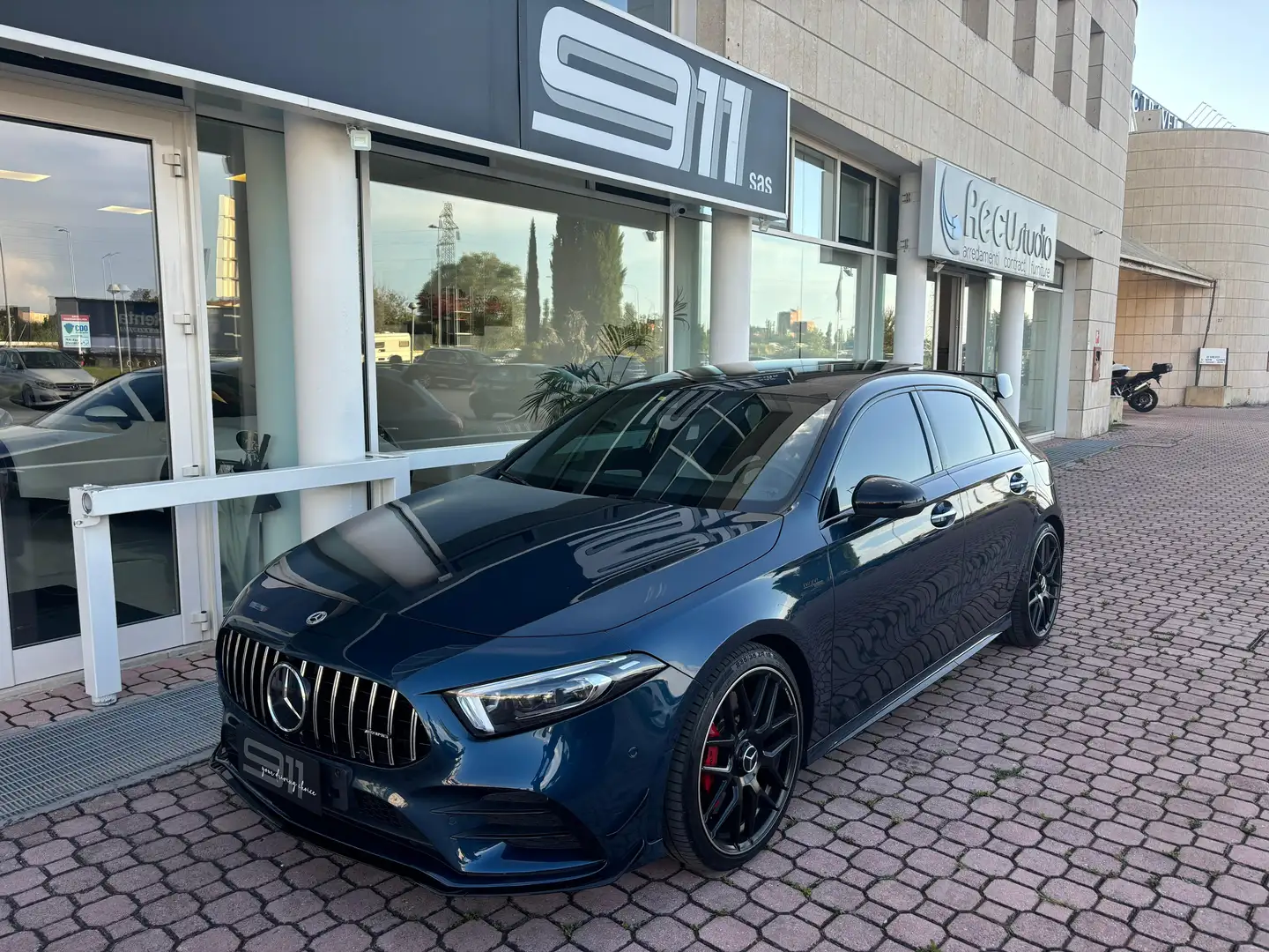 Mercedes-Benz A 35 AMG A AMG 35 4matic auto Blau - 1