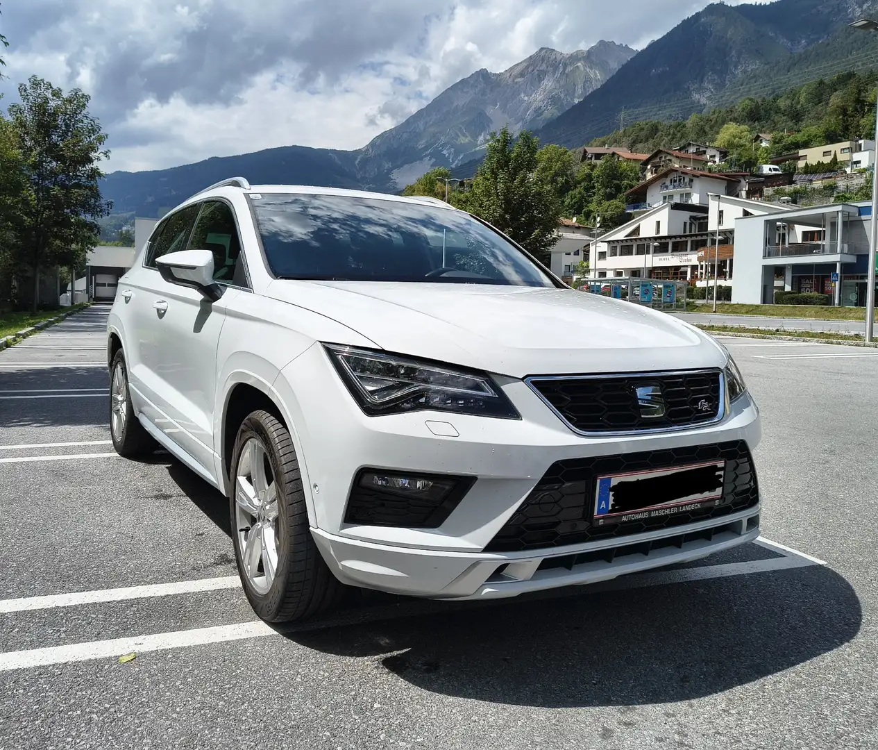 SEAT Ateca FR 4Drive DSG | 150 PS | 92.000 km | AHK | Navi Weiß - 1