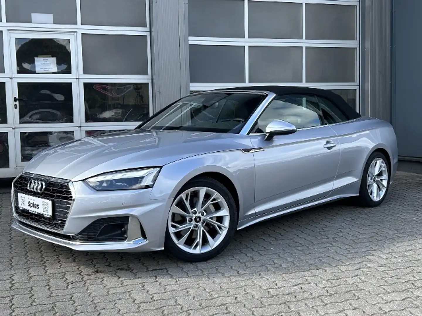 Audi A5 Cabrio 40 TFSI Matrix Nackenheizung Leder Zilver - 1