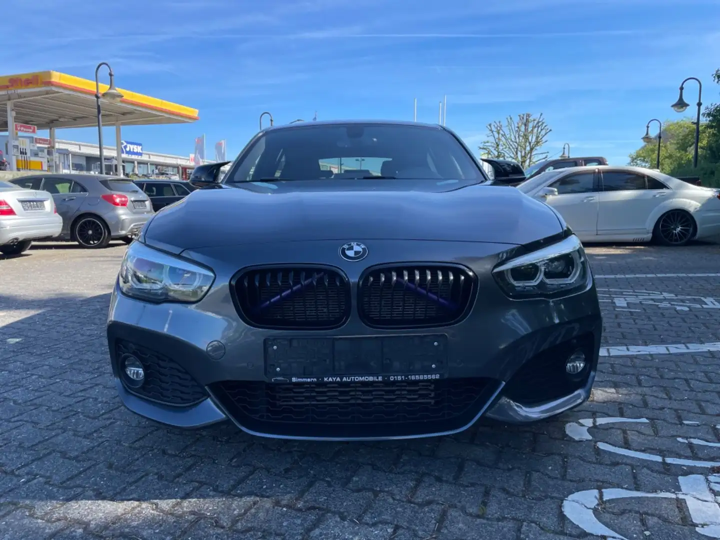 BMW 120 d Edition M Sport Sha Grau - 2