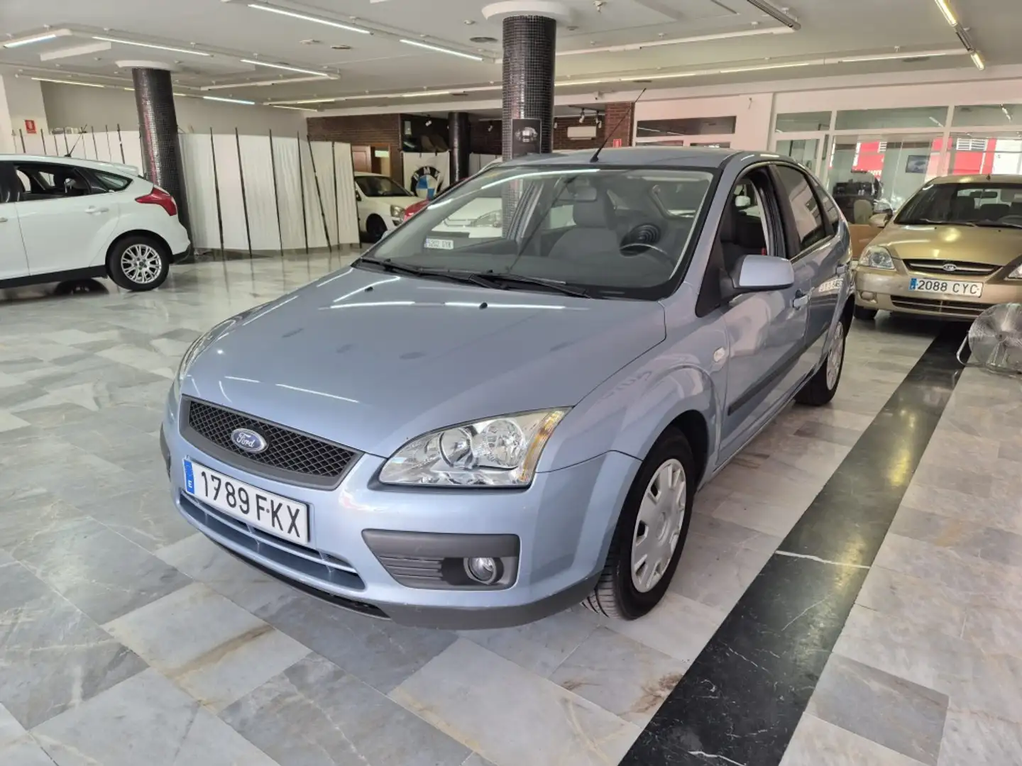 Ford Focus 1.6TDCi Business Azul - 2