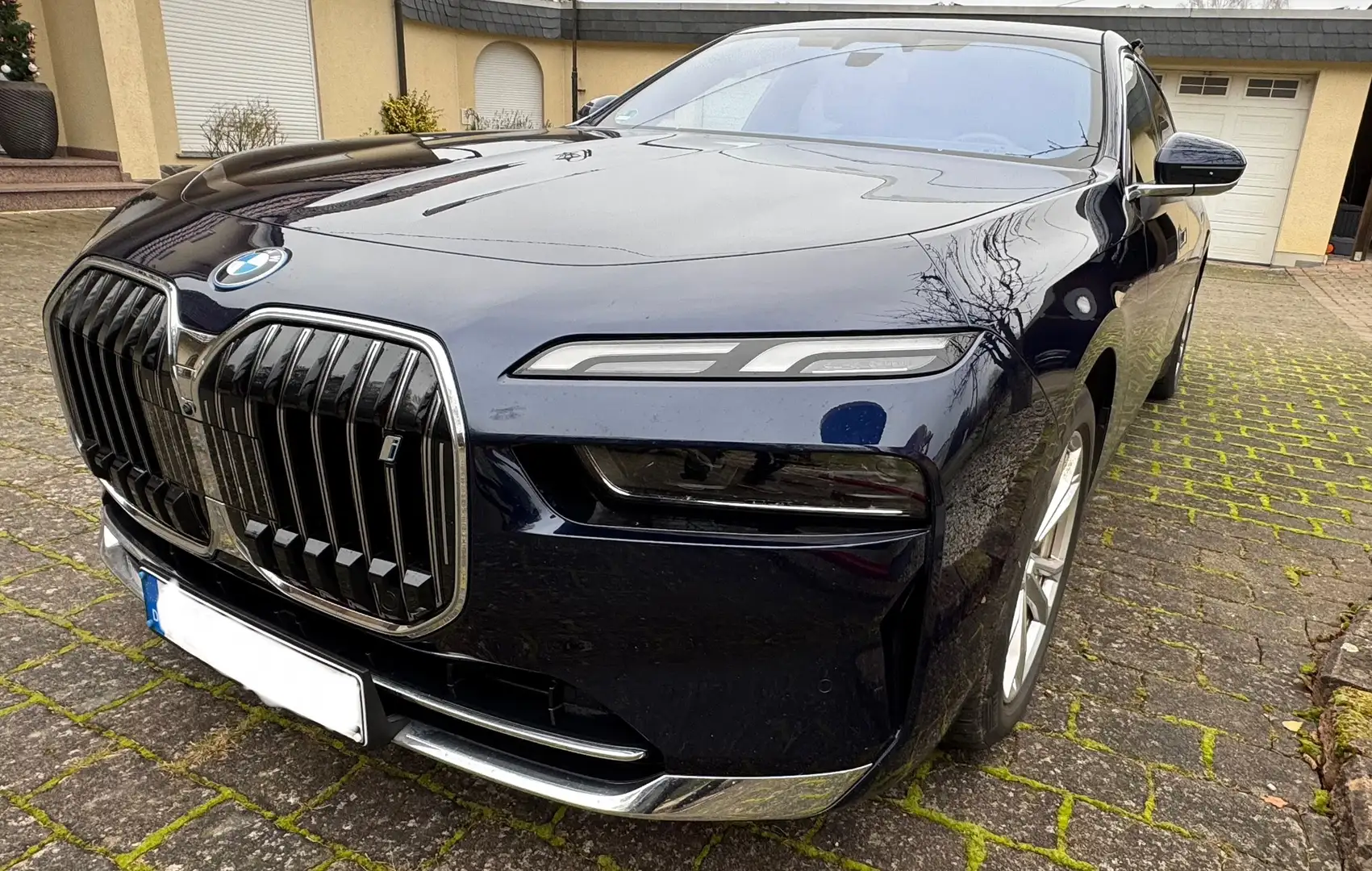 BMW i7 i7 xDrive60 Albastru - 2