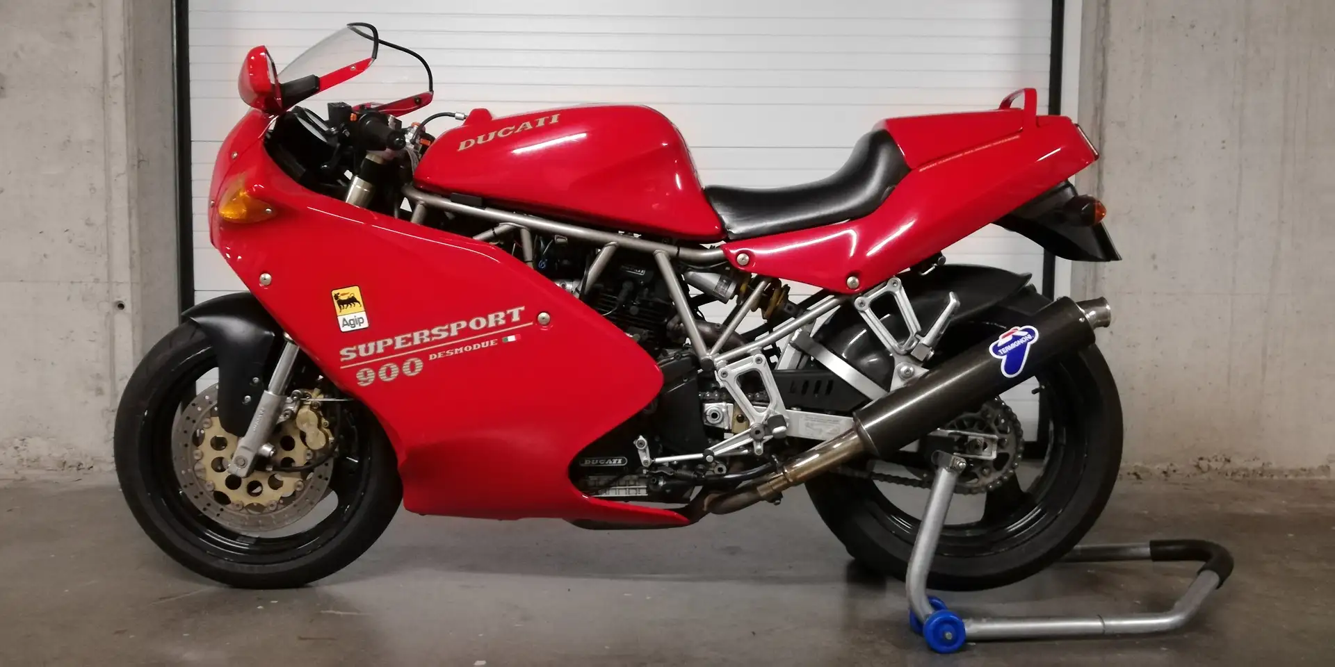 Ducati 900 SS crvena - 1