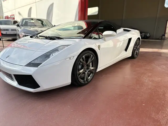 Lamborghini Gallardo Descapotable Automático de 2 Puertas