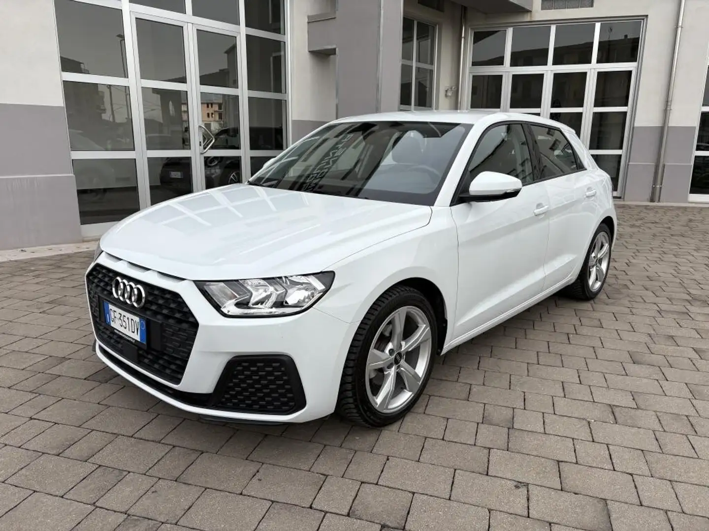 Audi A1 Sportback 30 TFSI Admired 110cv Bianco - 1