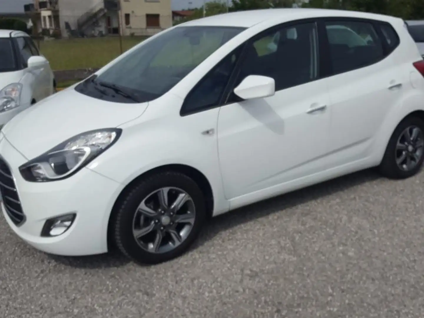 Hyundai iX20 ix20 1.6 crdi COOL FL E6 Blanco - 1