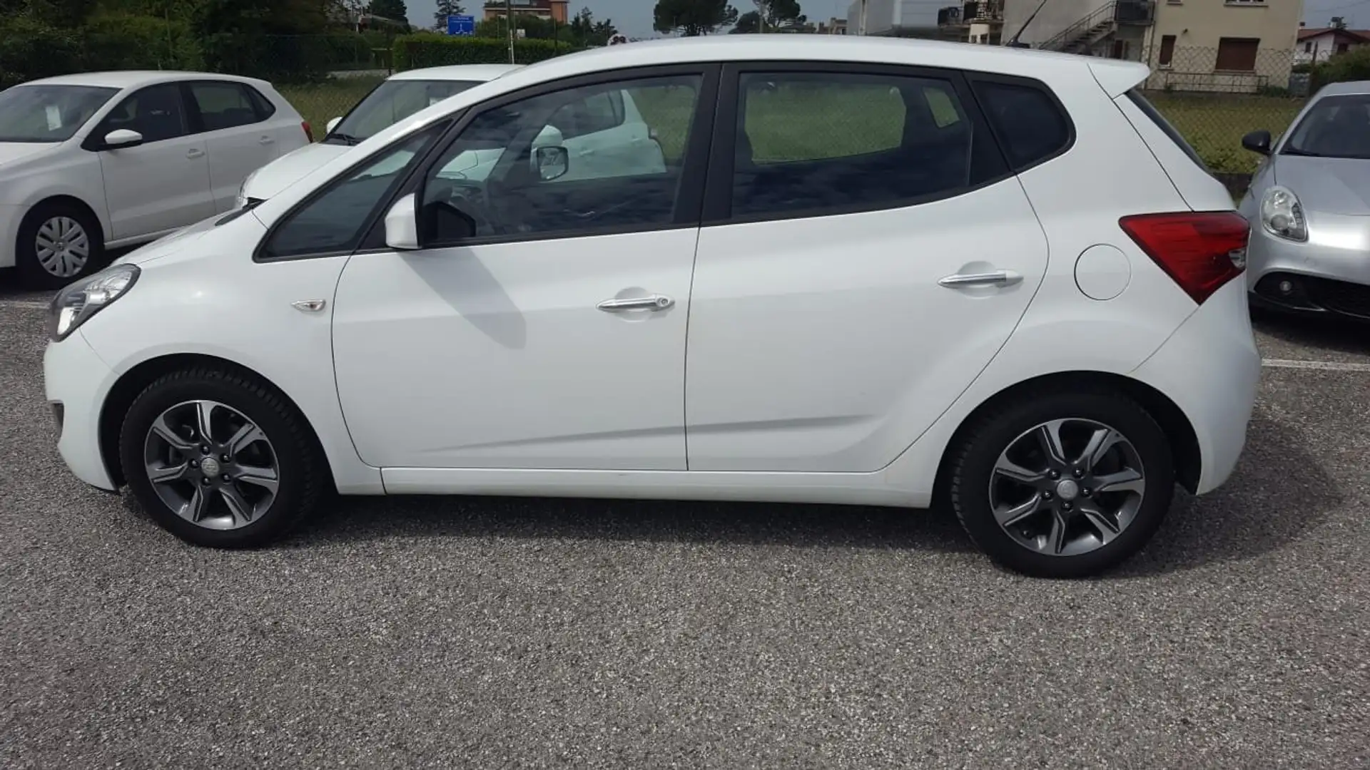 Hyundai iX20 ix20 1.6 crdi COOL FL E6 Blanco - 2