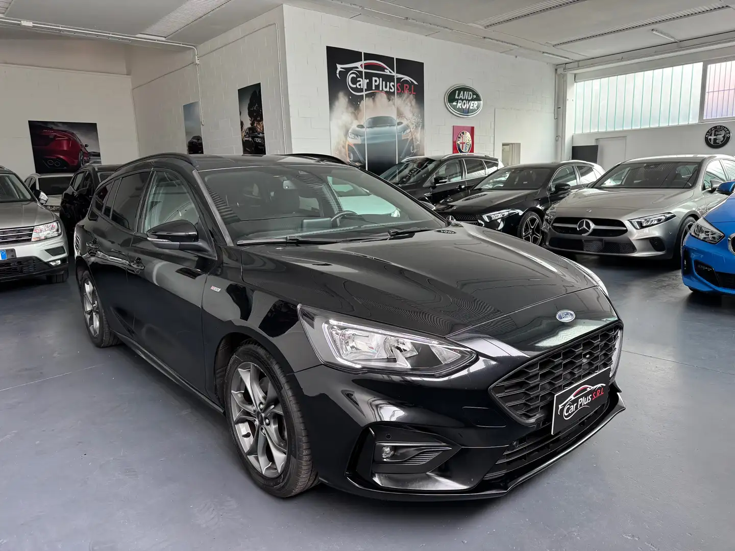Ford Focus Focus V 2018 SW SW 1.0 ecoboost ST-Line  s Schwarz - 1