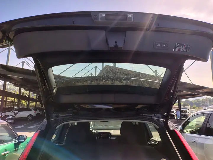 Volvo XC40 2021, foto 14