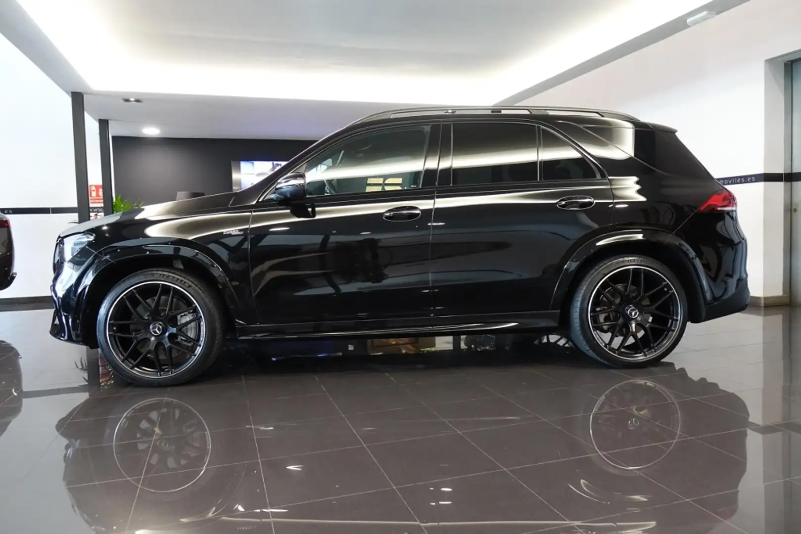 Mercedes-Benz GLE 53 AMG 4Matic Aut. Negro - 2