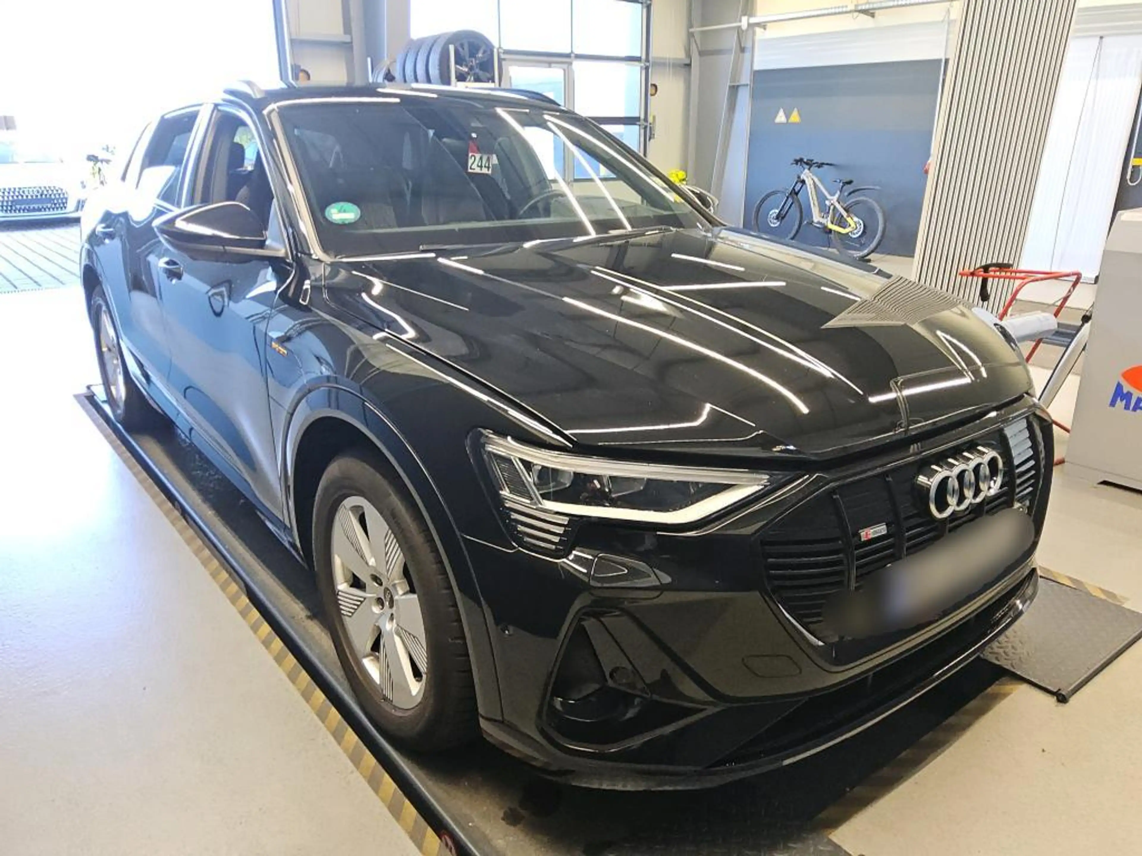 Audi e-tron 55 2x S line ACC HuD NIGHT S-SITZE 360° — photo 5