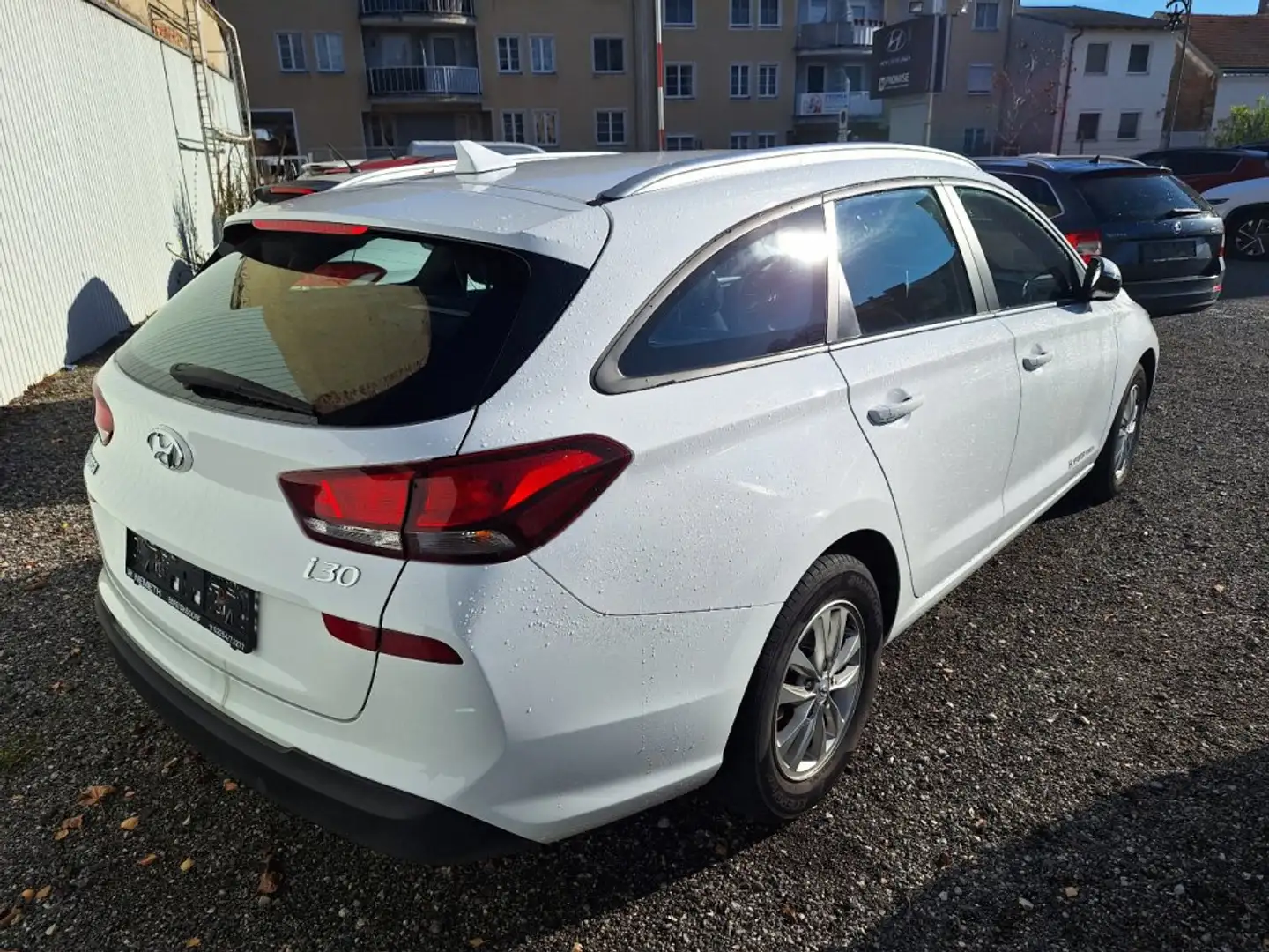 Hyundai i30 Kombi - PD Level 3 1,6 CRDi c0k32 Weiß - 2