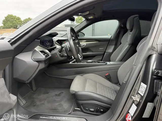 Audi E-Tron GT view 12