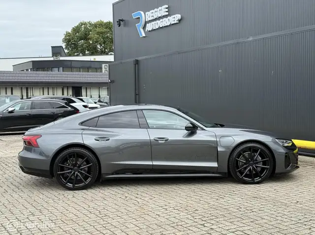 Audi E-Tron GT view 11