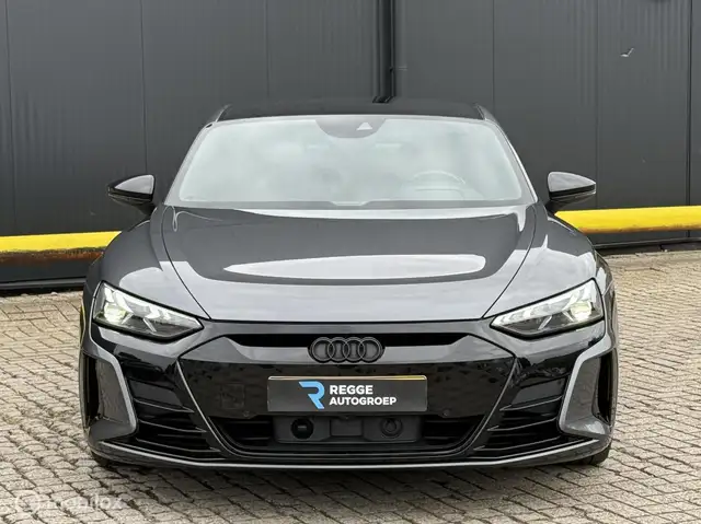 Audi E-Tron GT view 5