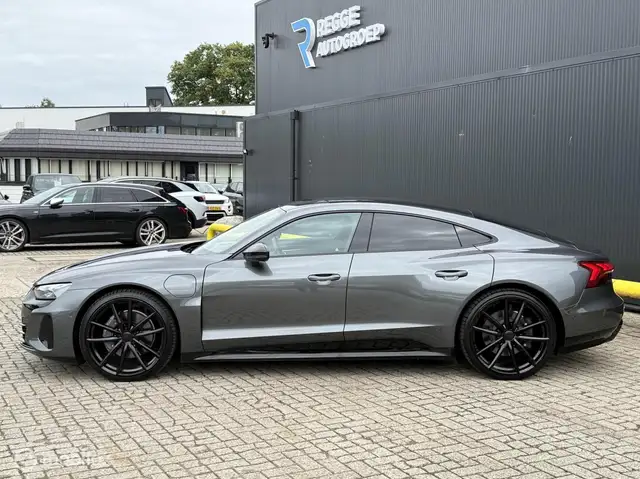 Audi E-Tron GT view 8