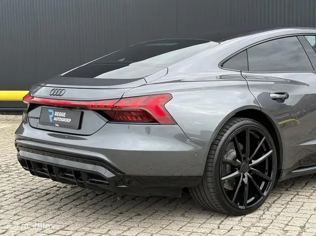 Audi E-Tron GT view 10