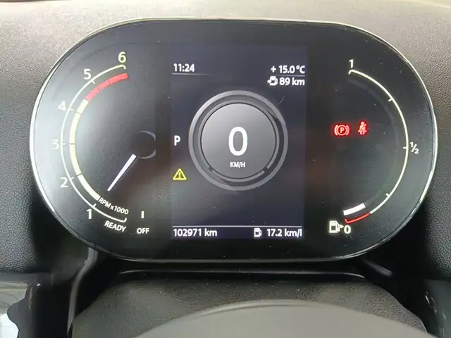 Mini Hatch view 12