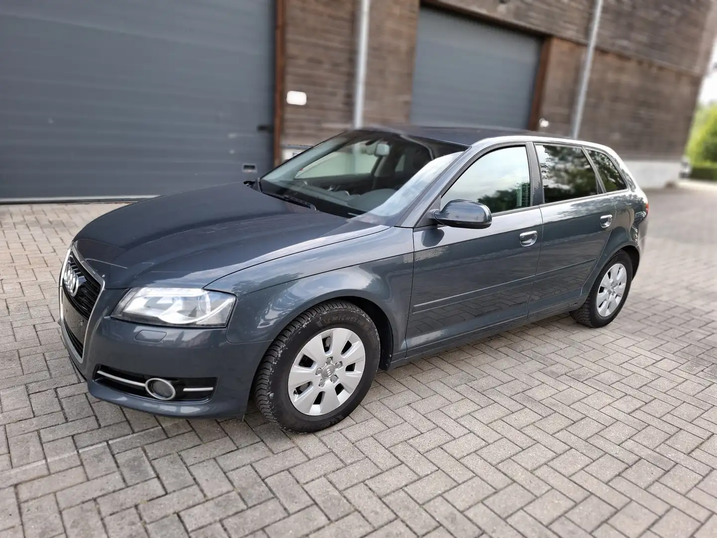 Audi A3 1.6 TDi Xénon - 1