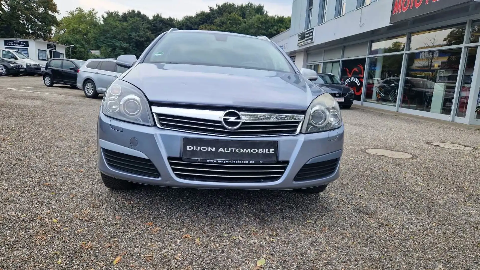 Opel Astra H Caravan Innovation Silber - 1
