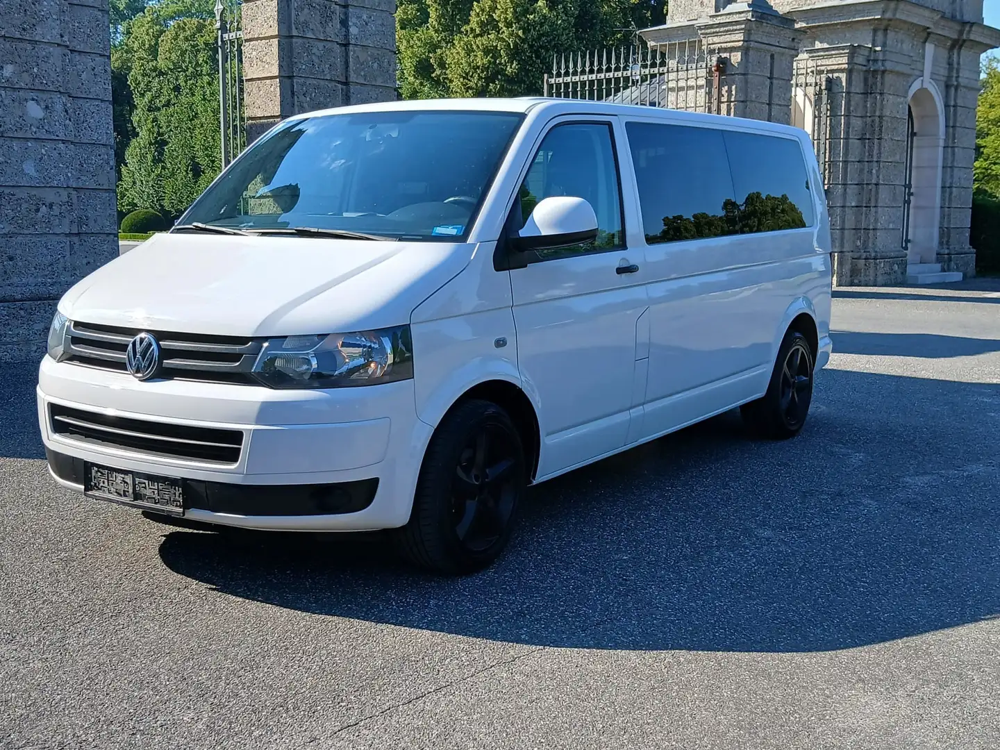 Volkswagen T5 Transporter Kombi lang *PICKERL*KLIMA*9 SITZE* Weiß - 2
