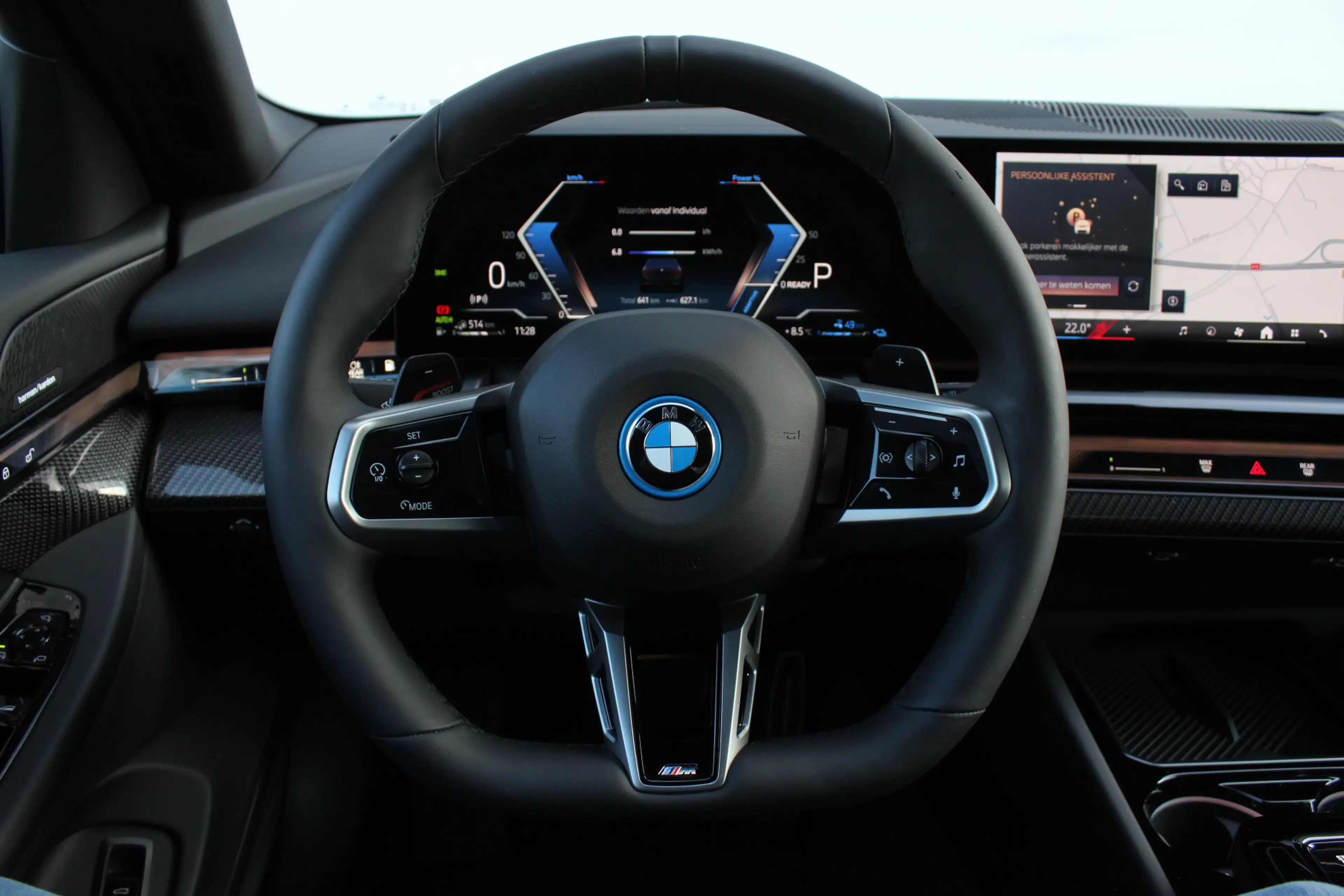 BMW 530 5 Serie 530e M Sport Automaat / Panoramadak / M Mu — photo 3