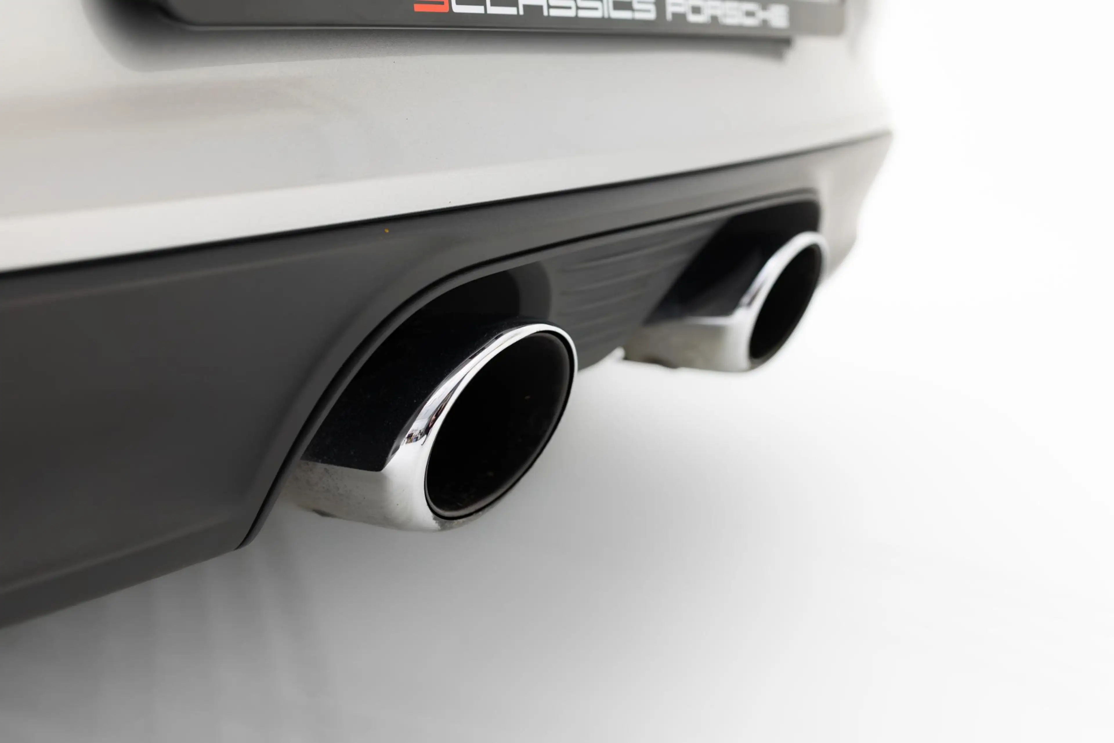 Porsche 991 Cabrio 3.0 Carrera 4 — photo 10