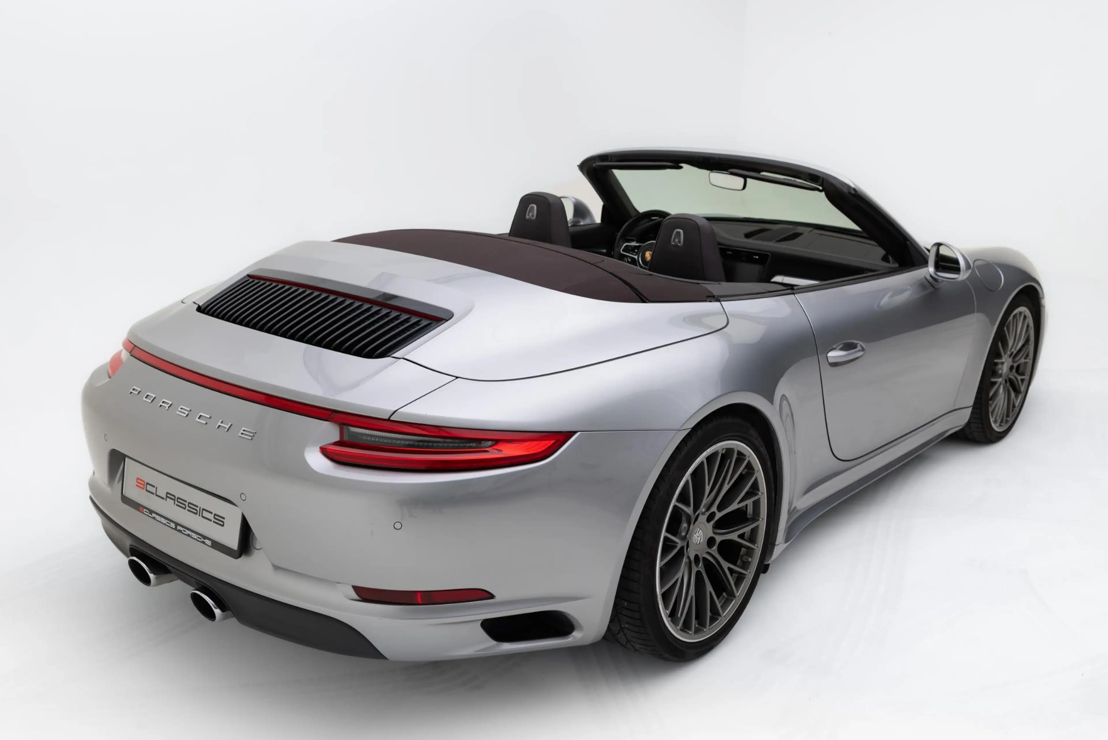 Porsche 991 Cabrio 3.0 Carrera 4 — photo 7