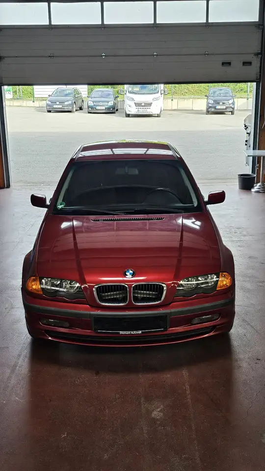 BMW 318i, foto 10