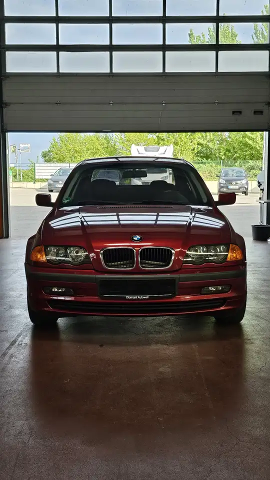 BMW 318i, foto 4