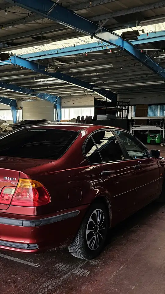 BMW 318i, foto 9