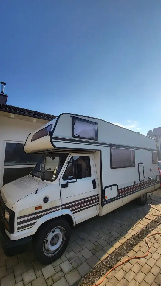 Caravans-Wohnm Bürstner Fiat Ducato 280 Alkoven, foto 1