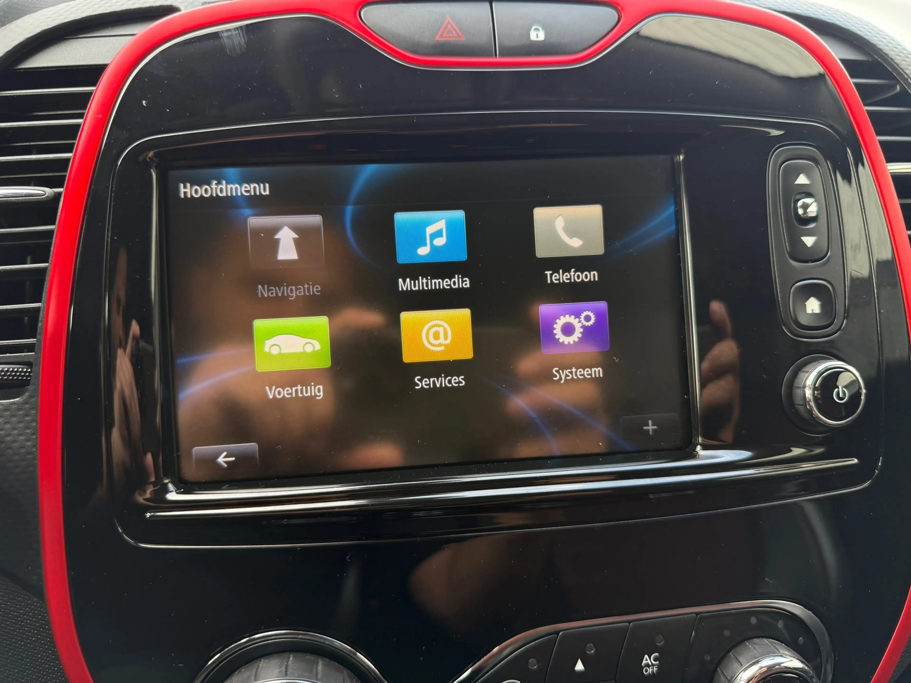 Renault Captur 1.2 TCe Helly Hansen*Automaat*AIRCO*APK*CRUISE*NAV — photo 16