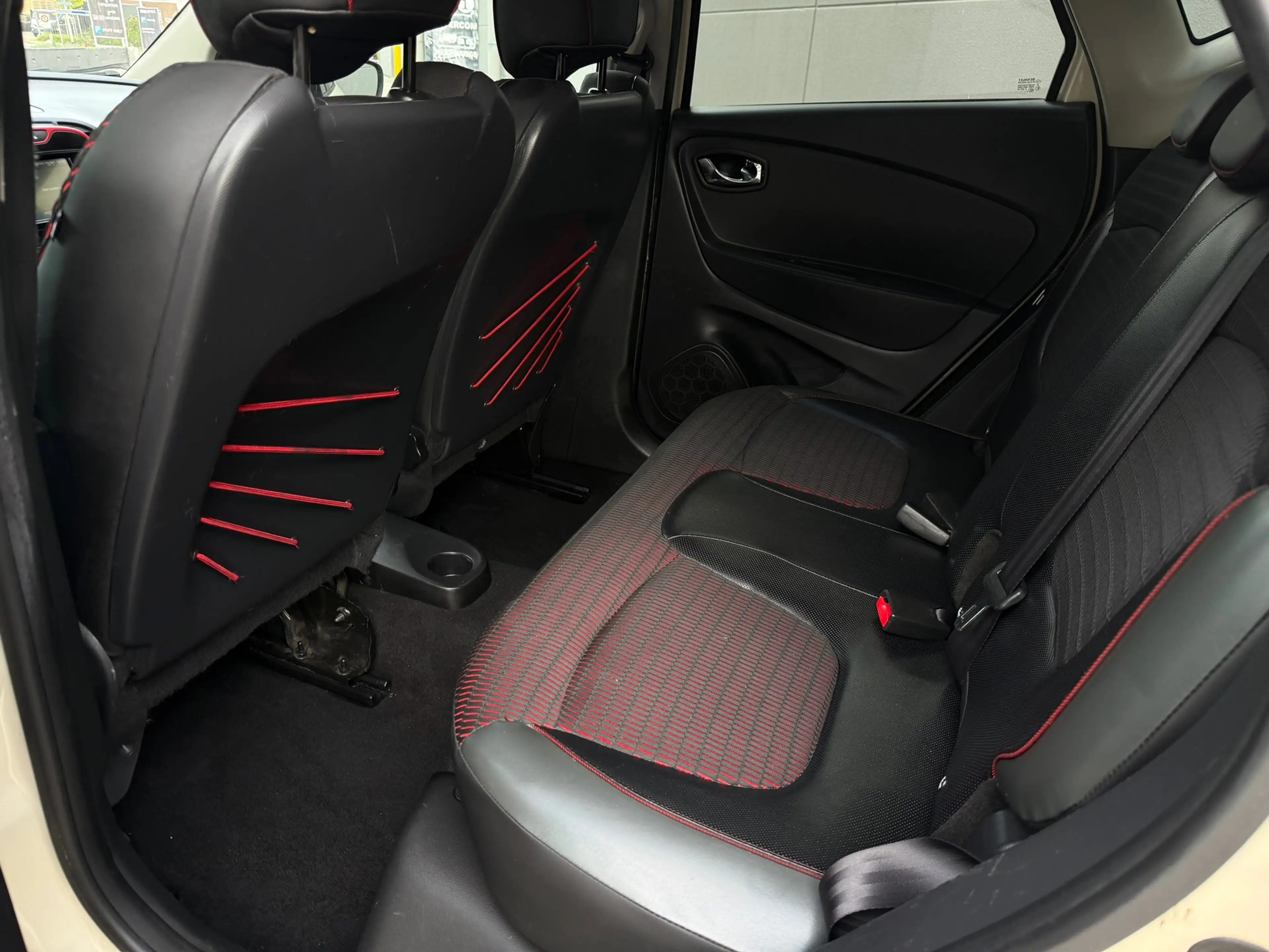 Renault Captur 1.2 TCe Helly Hansen*Automaat*AIRCO*APK*CRUISE*NAV — photo 9