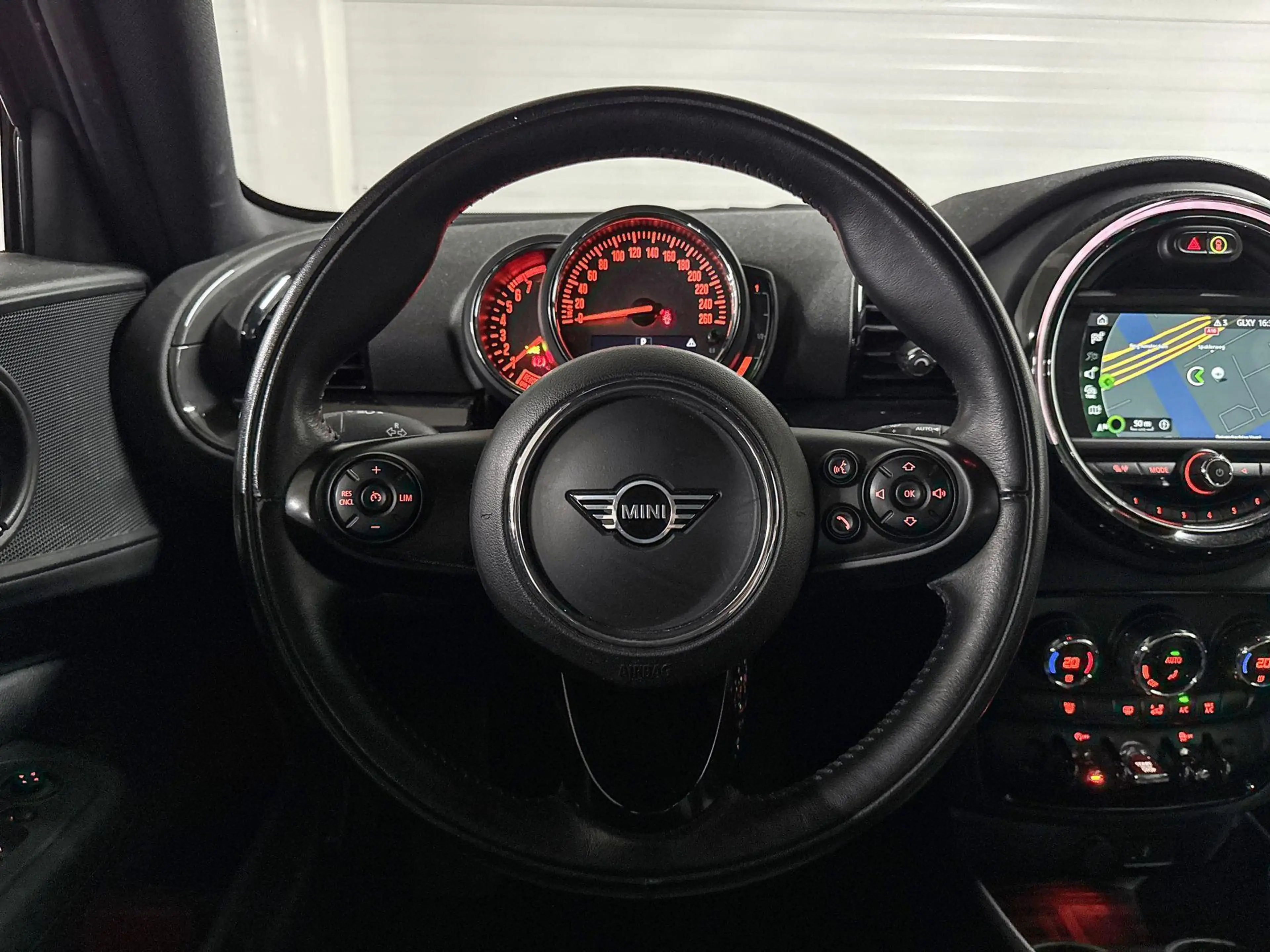 MINI Cooper Clubman Business Edition | Comfort Access | Cruise Control — photo 11