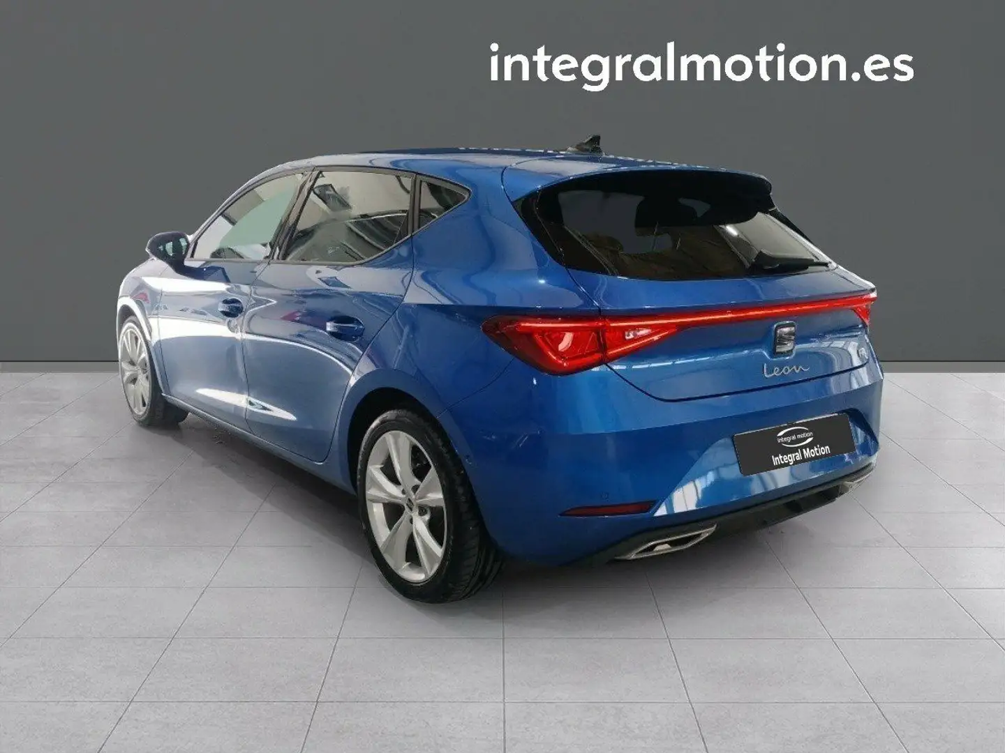 SEAT Leon 1.0 eTSI 81kW DSG-7 S&S FR 25 Aniv Azul - 2