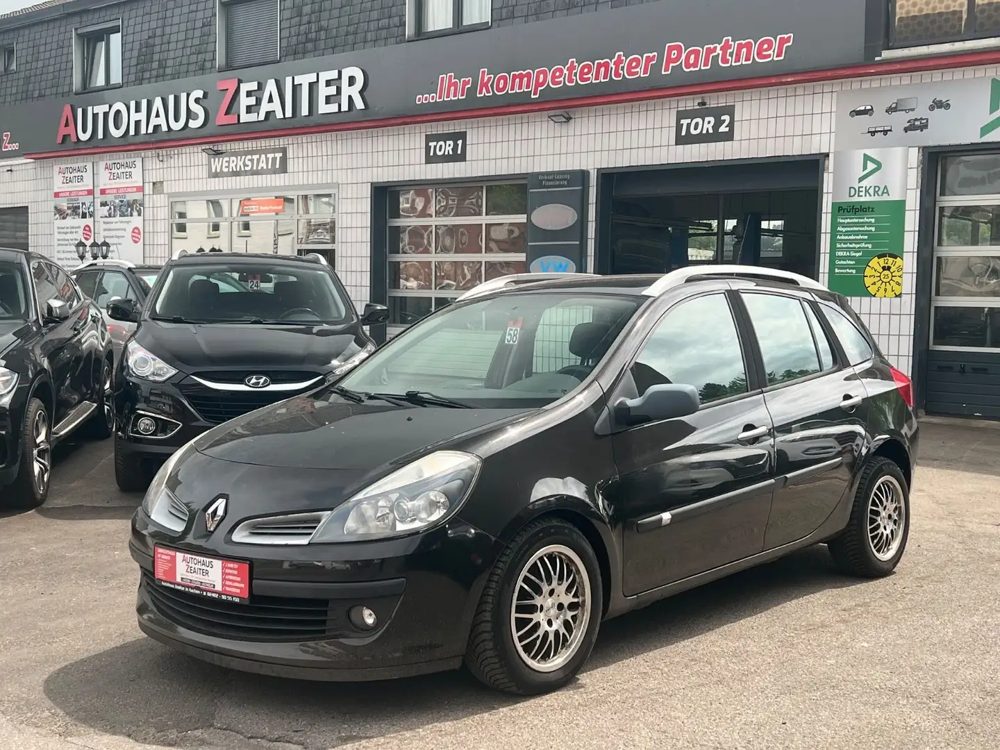 Renault Clio Grandtour Authentique Zwart - 1