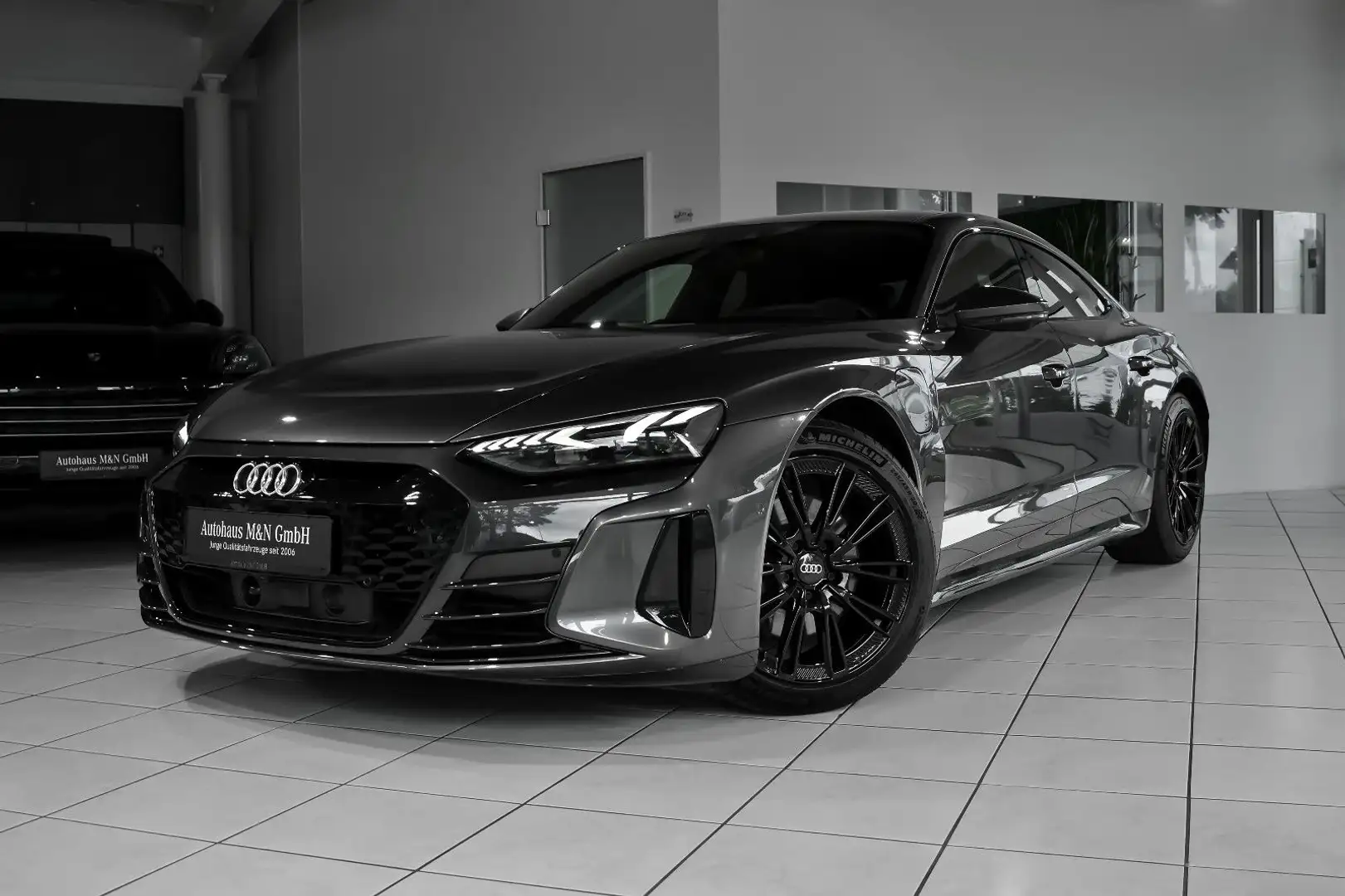 Audi e-tron GT quattro *Sportsitz Pro* B&O* Matrix Grau - 1