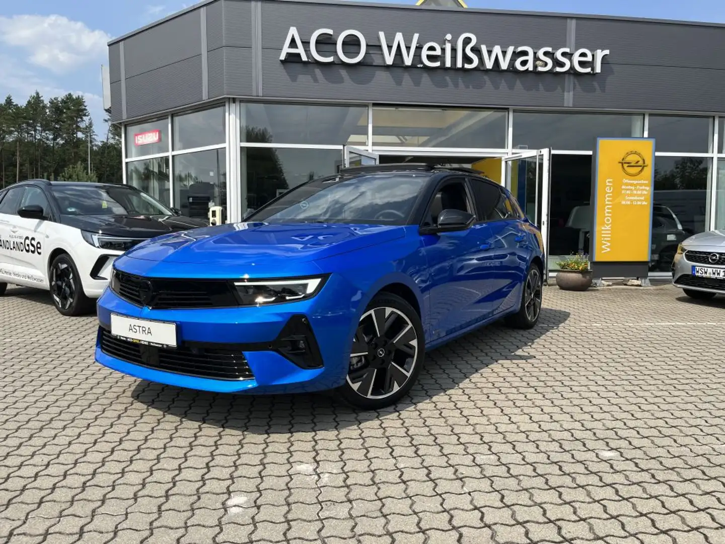 Opel Astra Electric GS Blau - 1