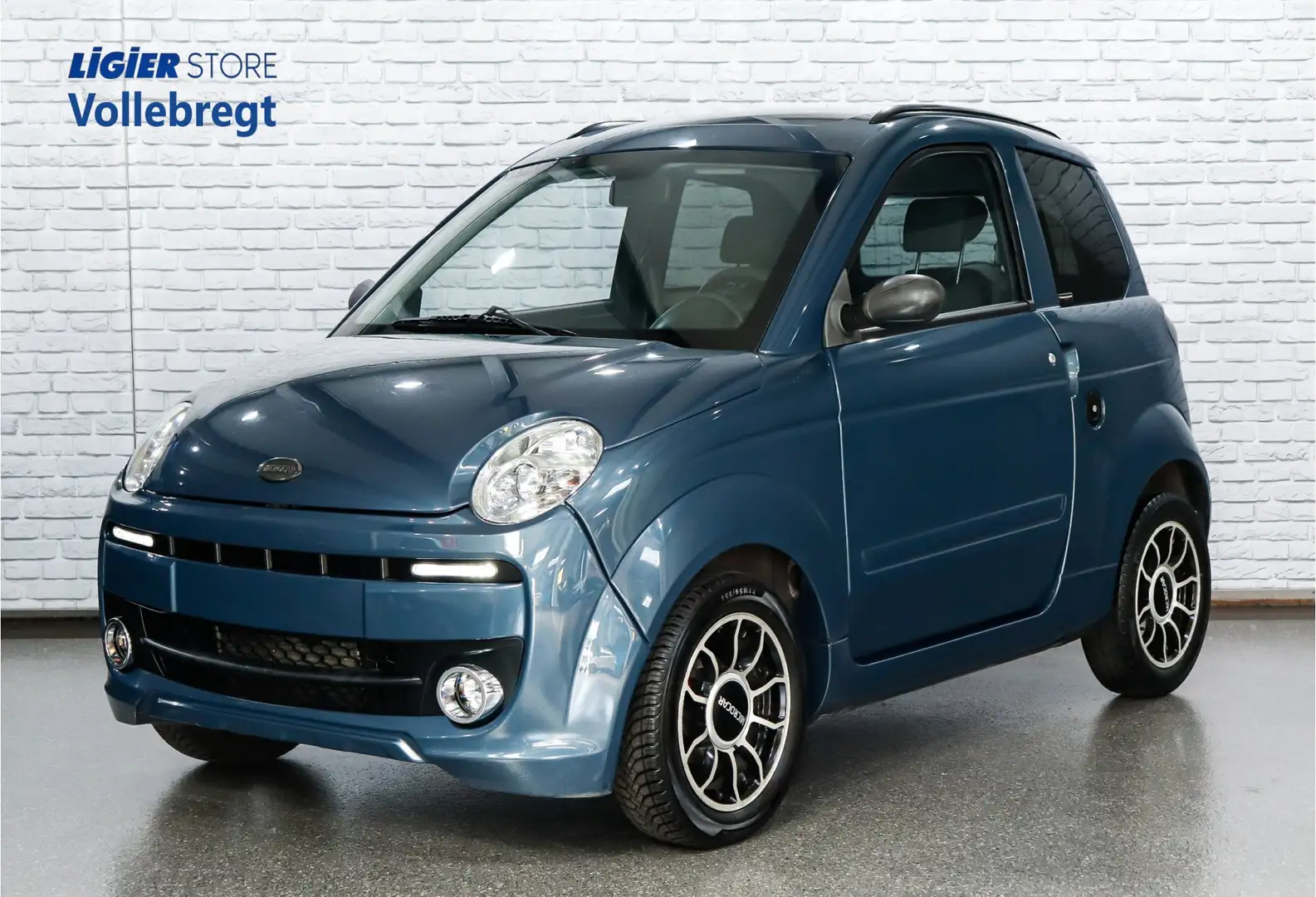Microcar M.Go Brommobiel Premium DCI / AIRCO Bleu - 1
