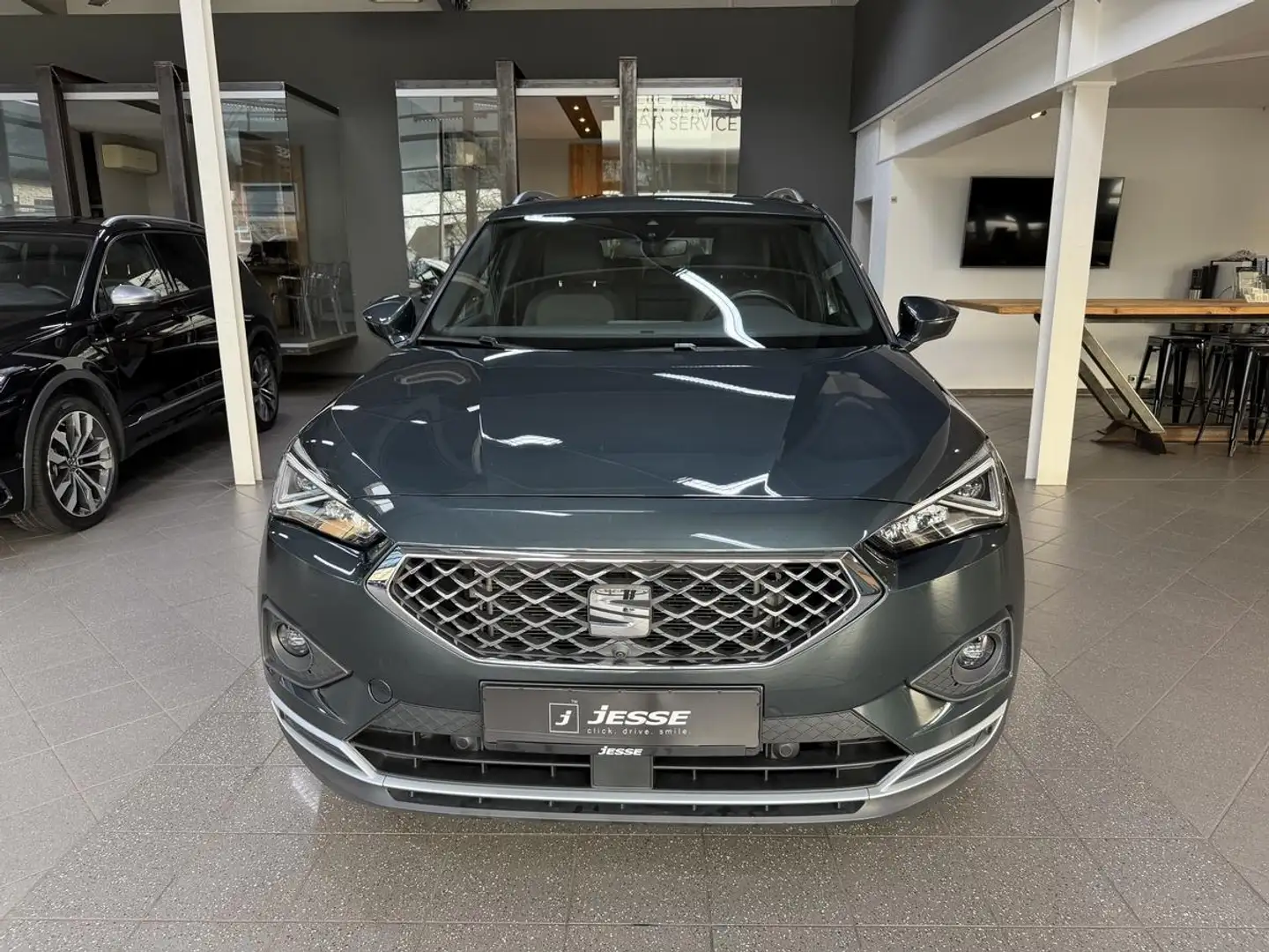 SEAT Tarraco 2.0 TDI Xcellence 7Sitzer LED ACC 360 Pano StHz AH Verde - 2