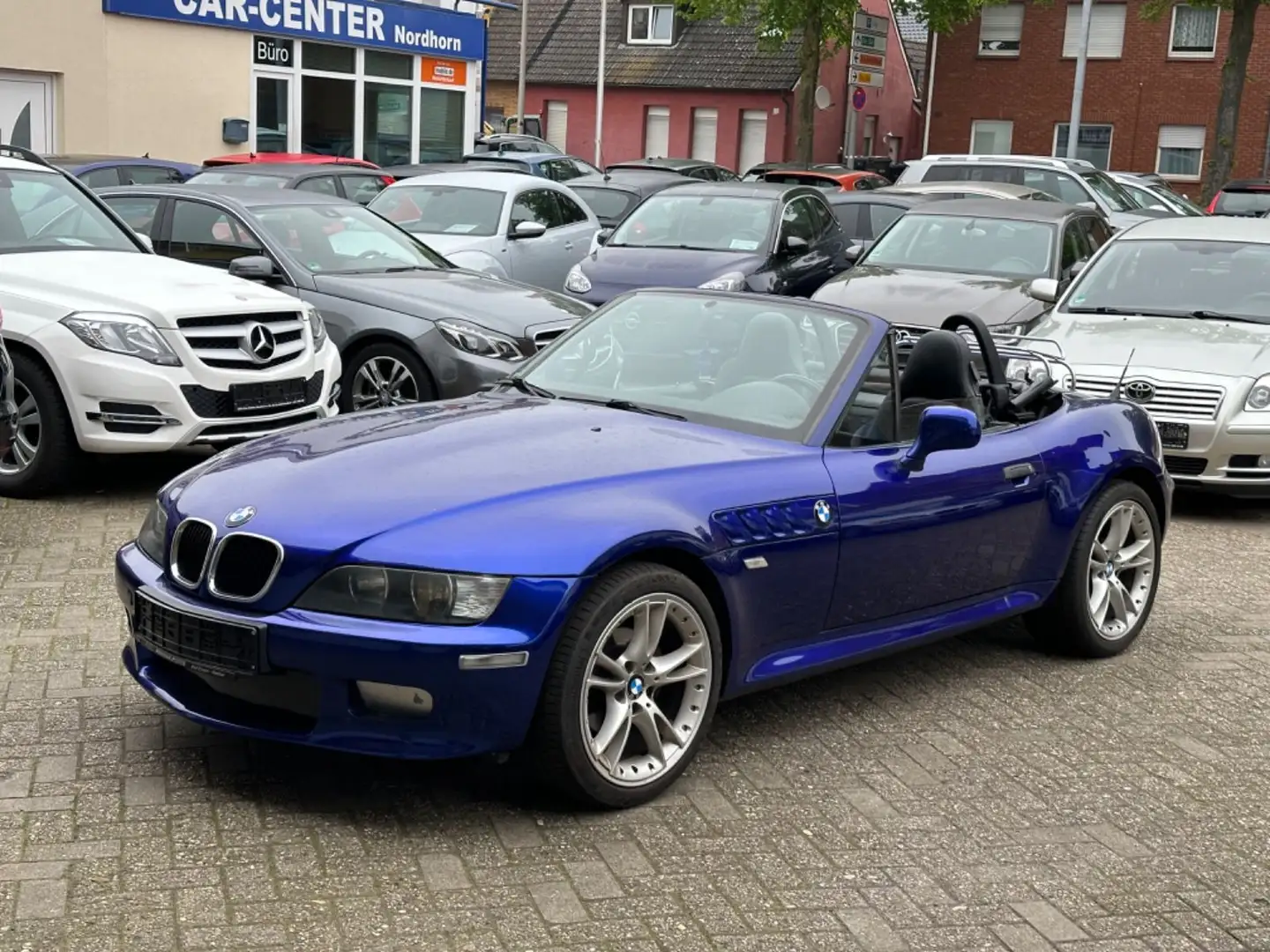BMW Z3 Roadster 2.2*LEDER*SHZ*AUTOMATIK*KLIMA*** Piros - 1
