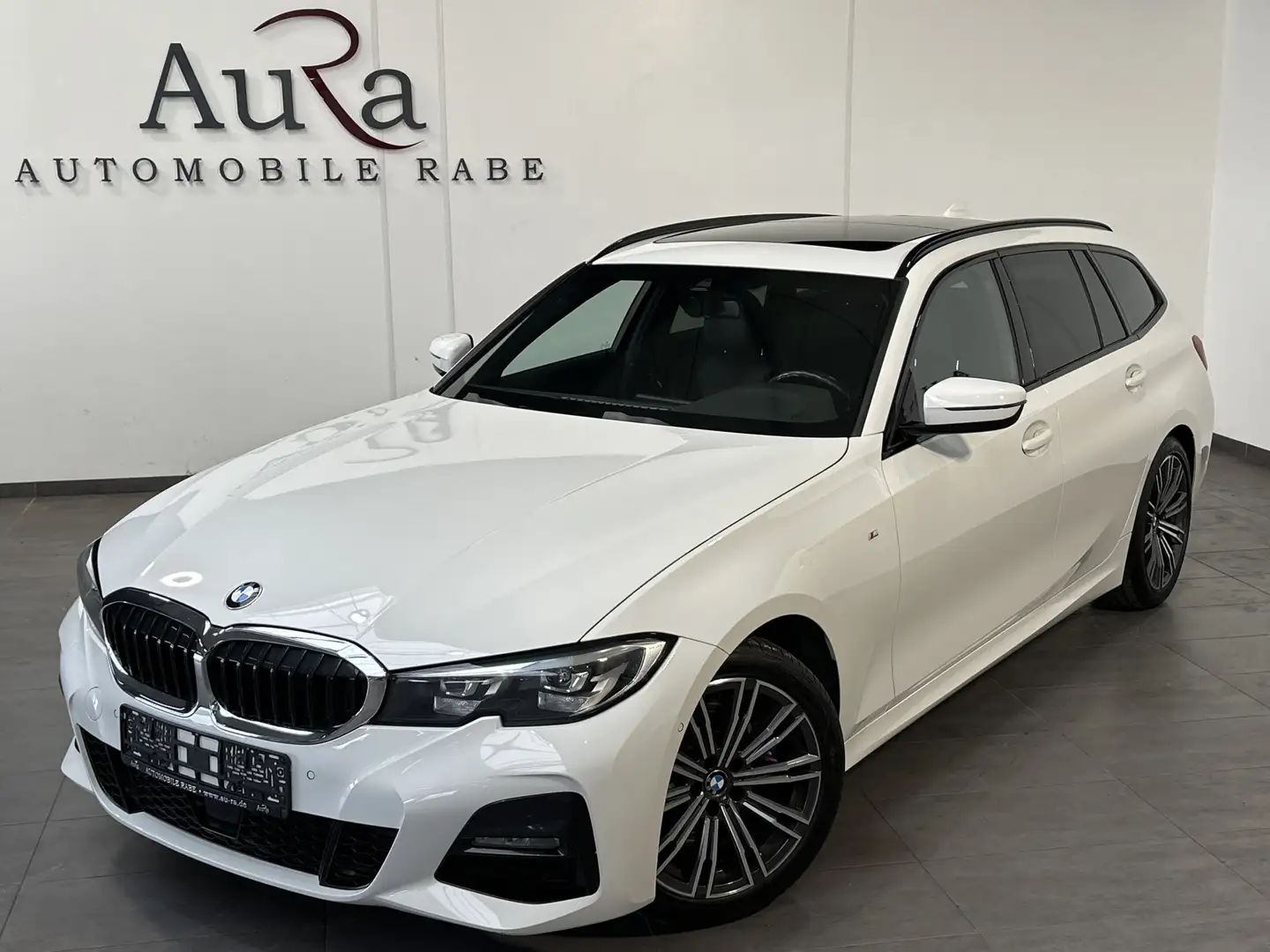 BMW 330 Touring M-Sport NAV+LED+PANO+AHK+LIVECOCKPIT Weiß - 2