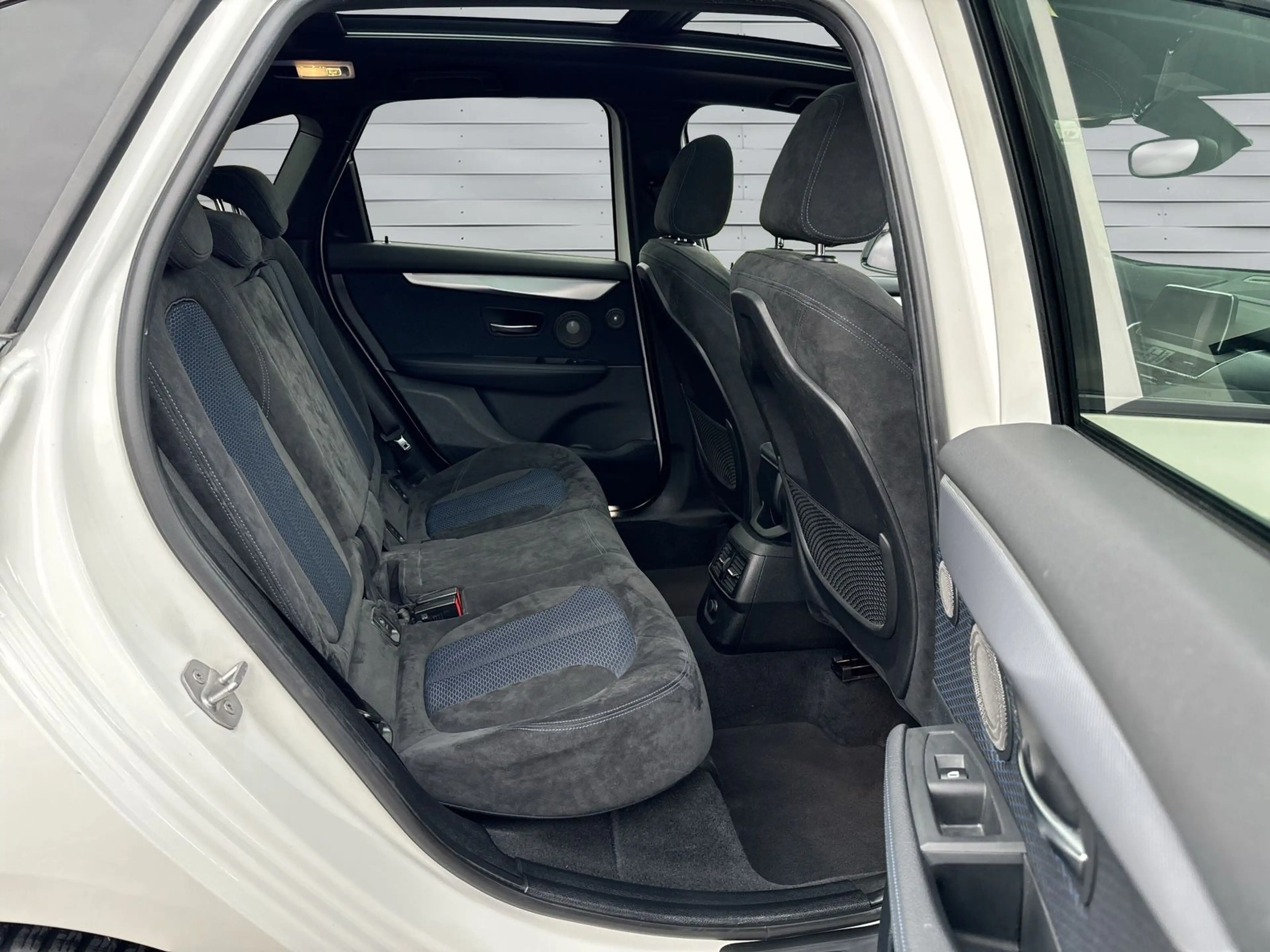 BMW 220 d AUTOMATIK,M-SPORT,NAVI,PANO,LED,PDC,SHZ,TP — photo 12