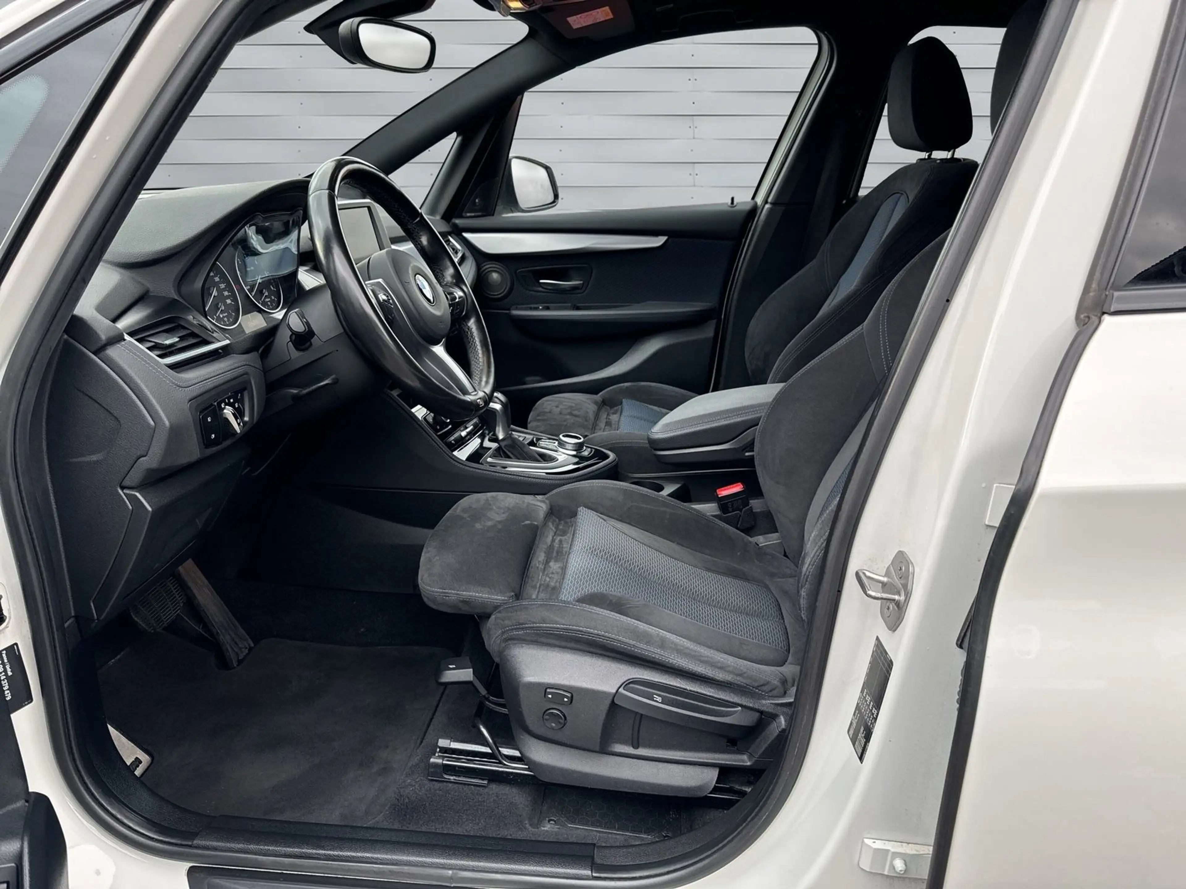 BMW 220 d AUTOMATIK,M-SPORT,NAVI,PANO,LED,PDC,SHZ,TP — photo 9